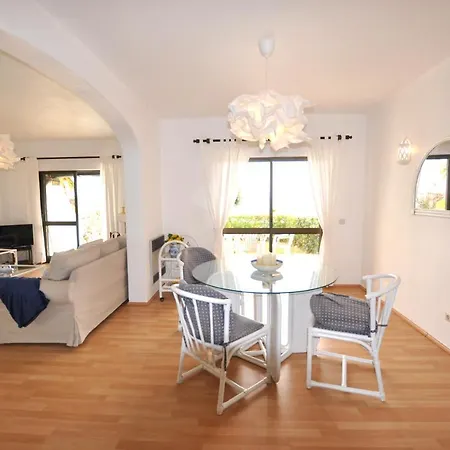 T3 Near The | B111 Porches (Algarve)